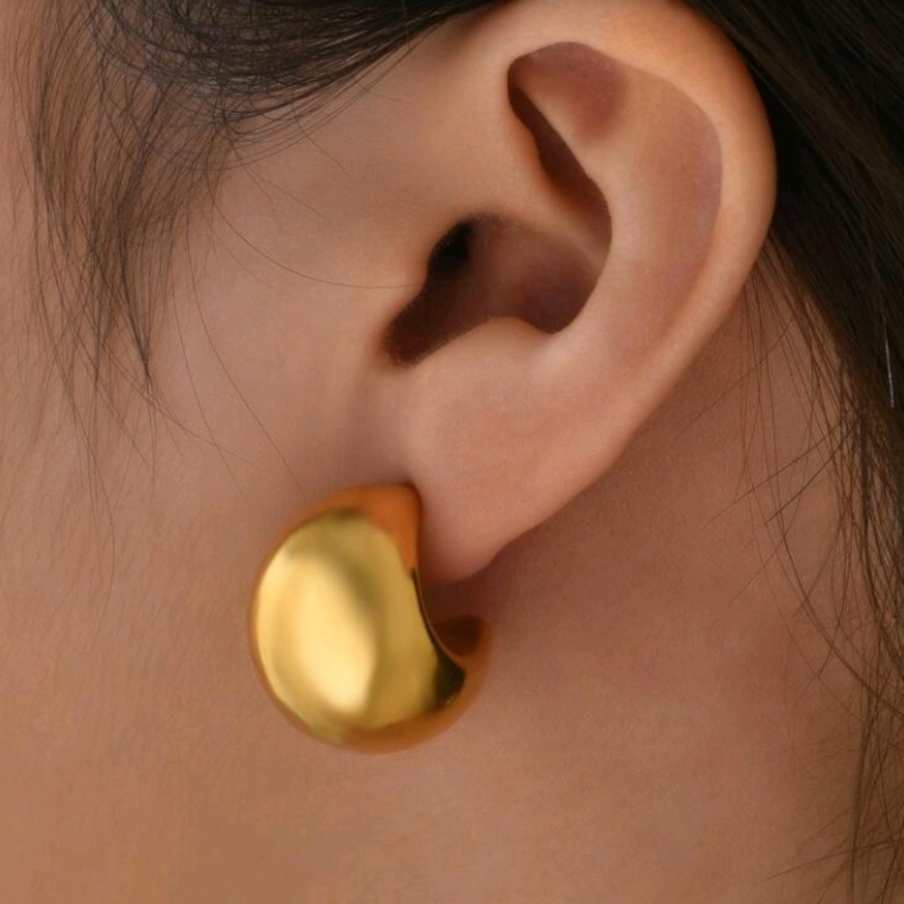 NEW! 18K Gold Plated Minimalist Dome Chunky Thick Half Hoop Post Earrings